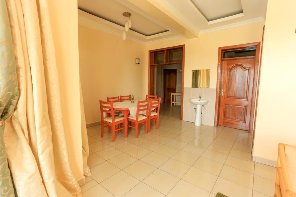 Faraja Hotel Рухенгері Екстер'єр фото