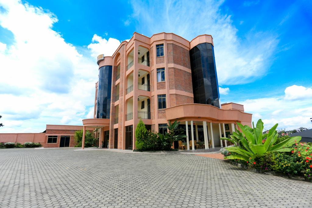 Faraja Hotel Рухенгері Екстер'єр фото