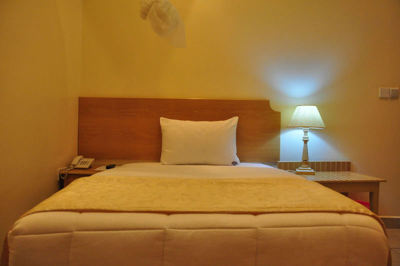 Faraja Hotel Рухенгері Екстер'єр фото